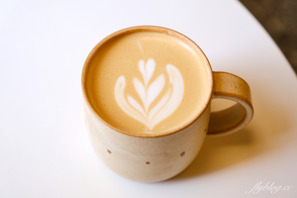 台南安平｜冬日 Dongri．文青網美必訪，隱身安平巷弄裡的咖啡館 @飛天璇的口袋