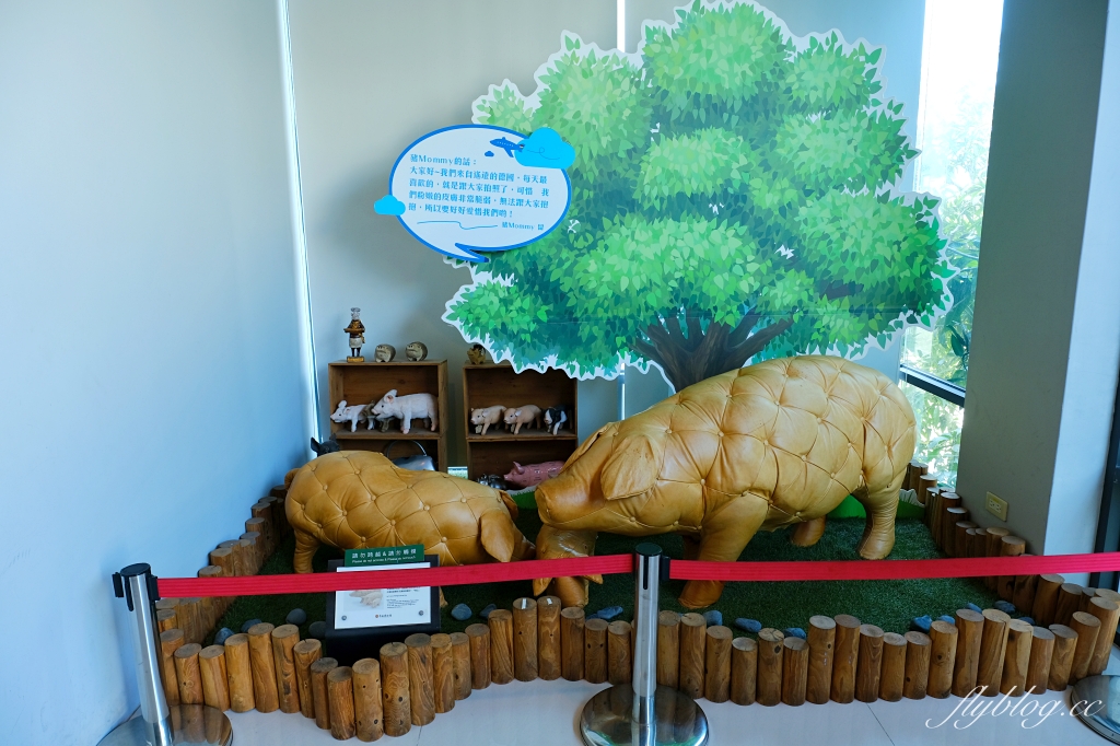 台南南區｜黑橋牌香腸博物館．巨型香腸觀光工廠，復刻台南傳統街道市場 @飛天璇的口袋