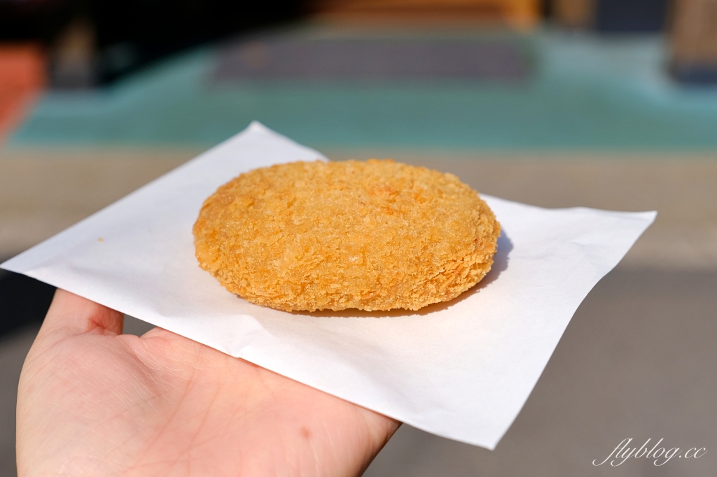 日本大分｜金賞可樂餅コロッケ．由布院必吃排隊美食，全國可樂餅大賽金賞獎 @飛天璇的口袋