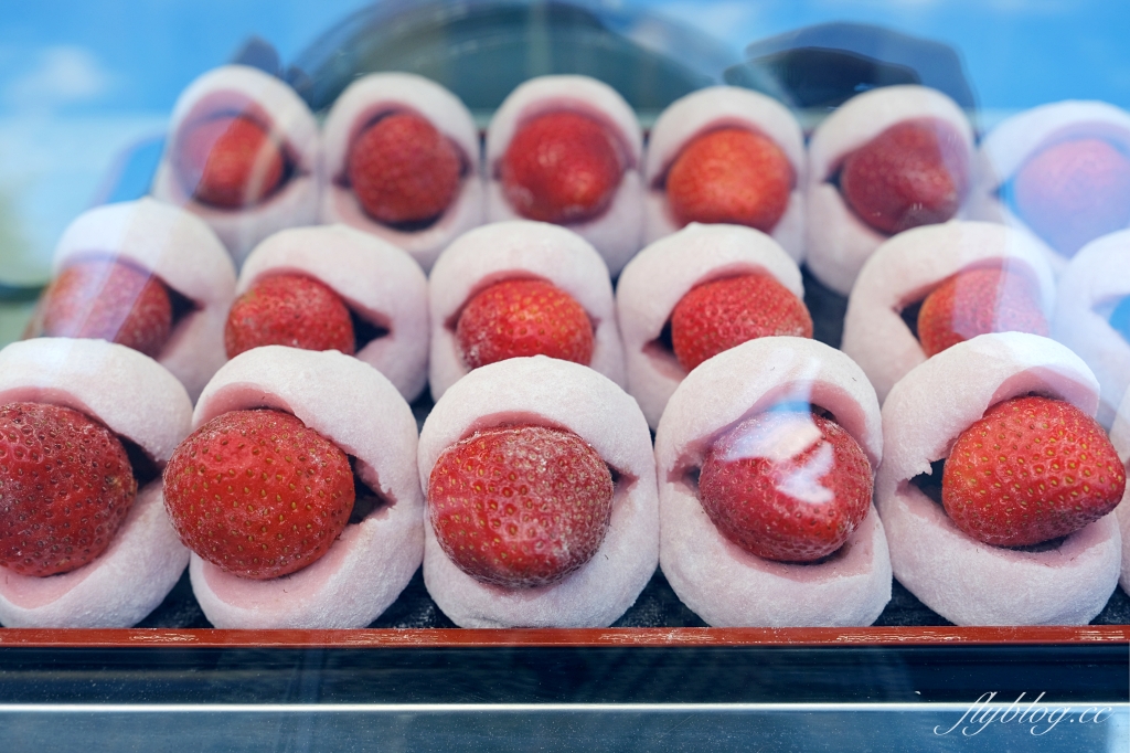 日本大分｜京丹波草莓大福．京都錦市場人氣美食，由布院湯之坪也吃得到 @飛天璇的口袋