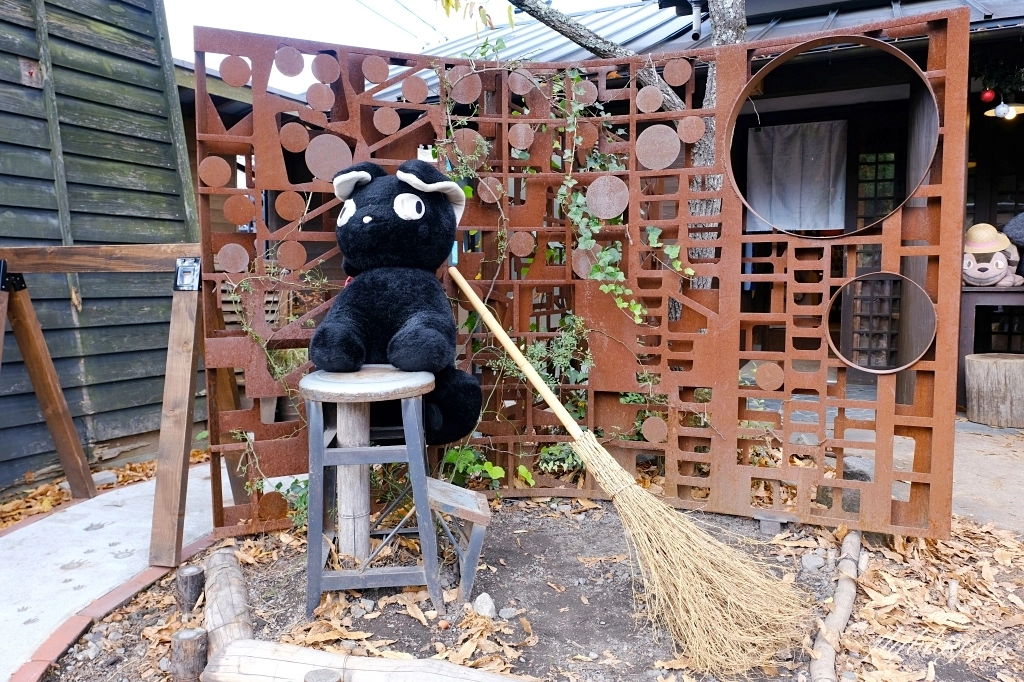 日本大分｜橡實之森 どんぐりの森．龍貓的故鄉由布院，龍貓紀念品專賣店 @飛天璇的口袋