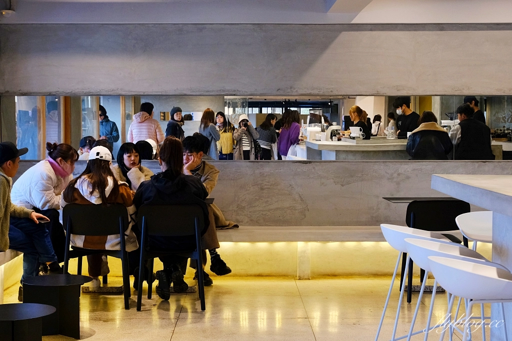 日本熊本｜草千里之濱．阿蘇火山一望無際大草原，可以騎馬和參觀博物館 @飛天璇的口袋