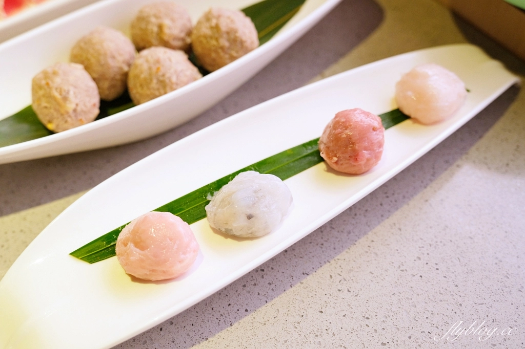 台中西屯｜海底撈火鍋．特殊服務有哪些？隱藏版吃法和特色醬料介紹 @飛天璇的口袋