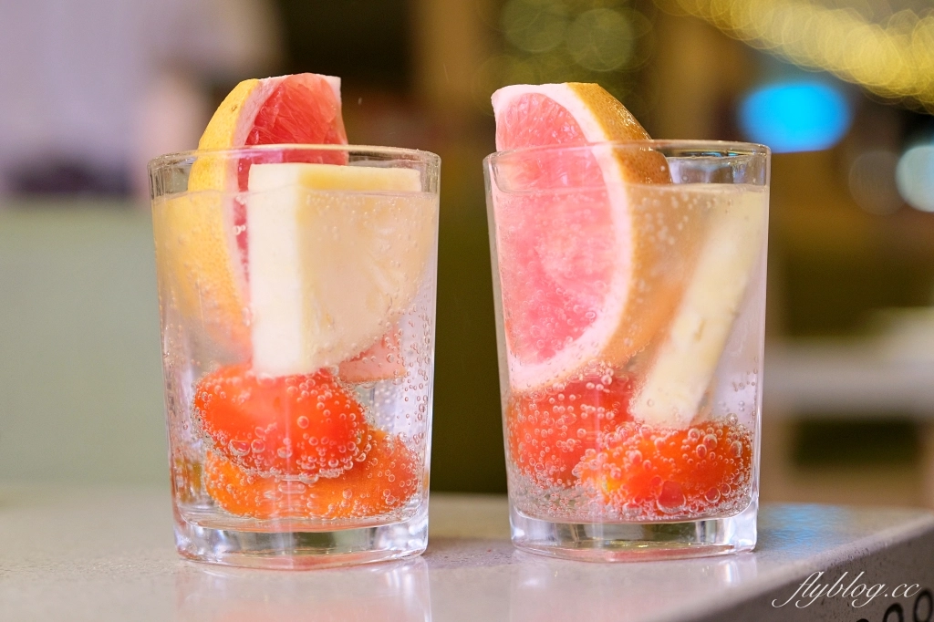 台中西屯｜海底撈火鍋．特殊服務有哪些？隱藏版吃法和特色醬料介紹 @飛天璇的口袋