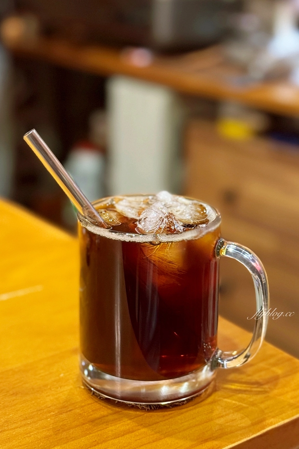 台中西屯｜多美咖啡．原沒有名字的咖啡館．精明一街老宅風新亮點 @飛天璇的口袋