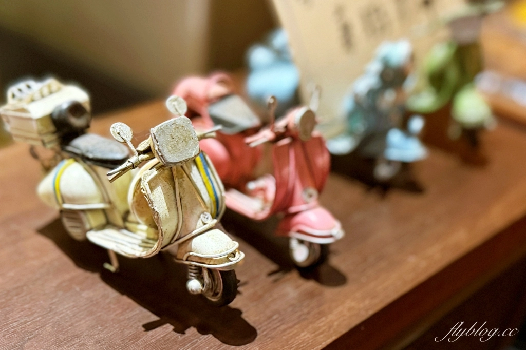 台中西屯｜多美咖啡．原沒有名字的咖啡館．精明一街老宅風新亮點 @飛天璇的口袋