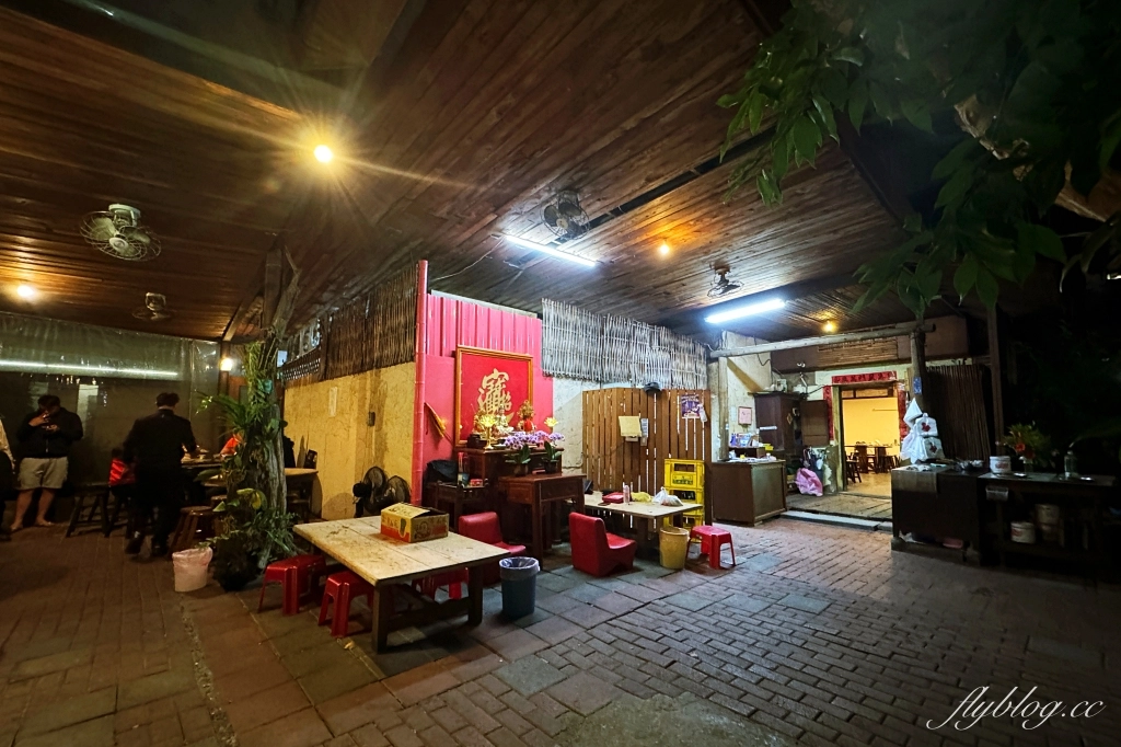 台中北屯｜酒攤．充滿復古味的老宅，品嚐古早味台菜，崇德路美食推薦 @飛天璇的口袋