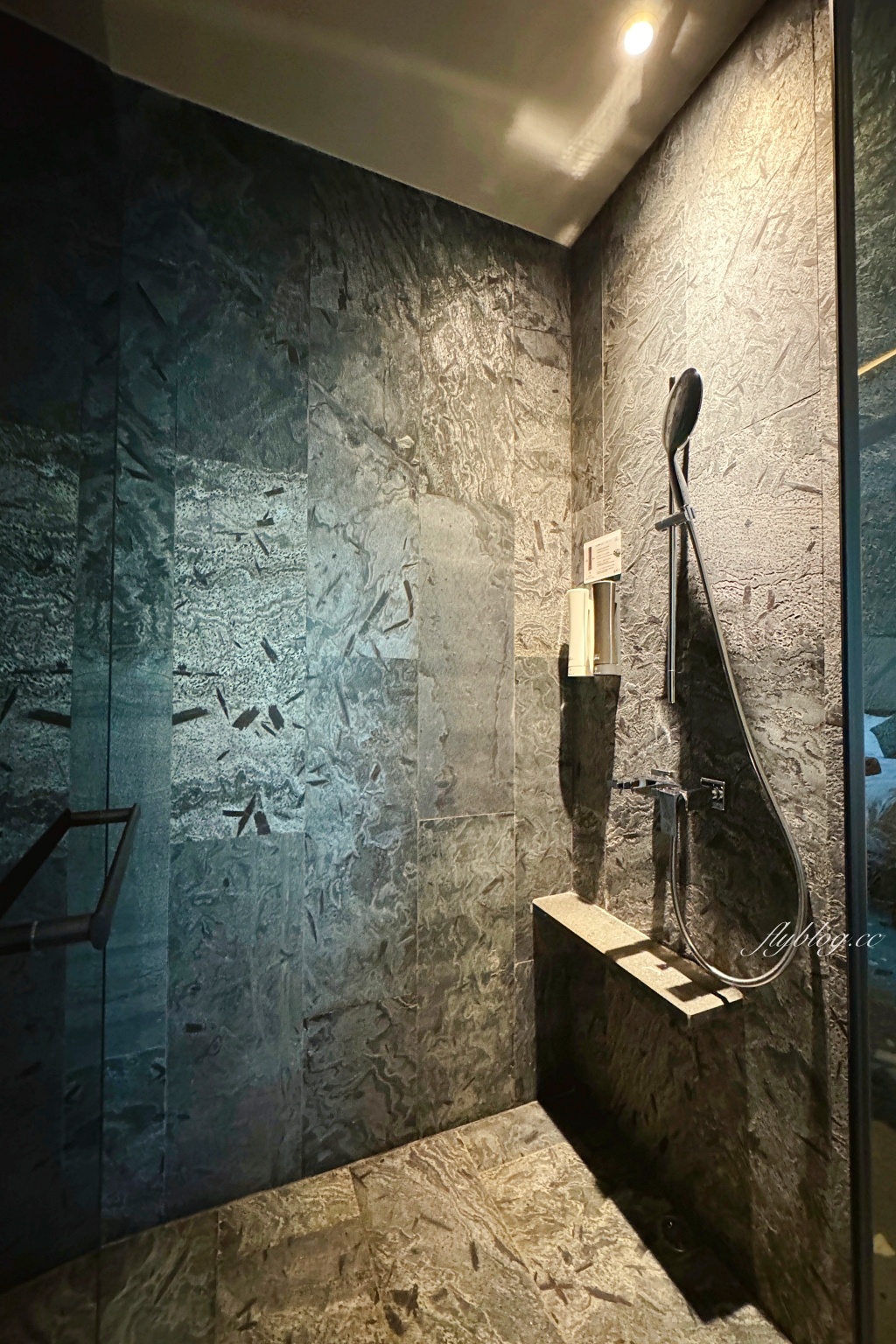 苗栗卓蘭｜寨酌然野奢庄園．苗栗五星級露營區，奢華Villa肆院一泊二食 @飛天璇的口袋