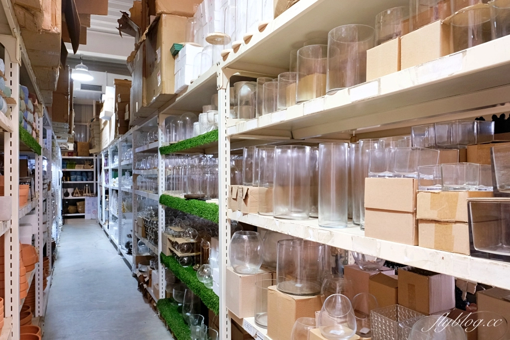 台中南屯｜江合花市．台中花市盆栽植物花卉器材，過年過節買花的好地方 @飛天璇的口袋