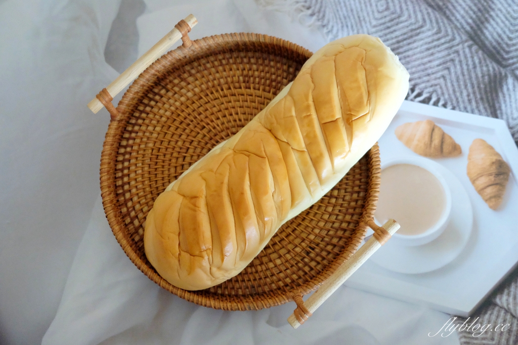 桃園龜山｜金時代專業烘培．只賣兩種麵包，每天都是大排長龍 @飛天璇的口袋