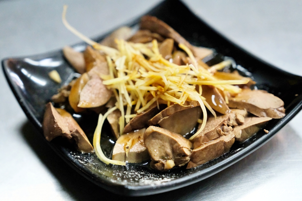 台中西屯｜水湳鴨肉冬粉．長安路無名鴨肉冬粉，價格實惠份量十足 @飛天璇的口袋