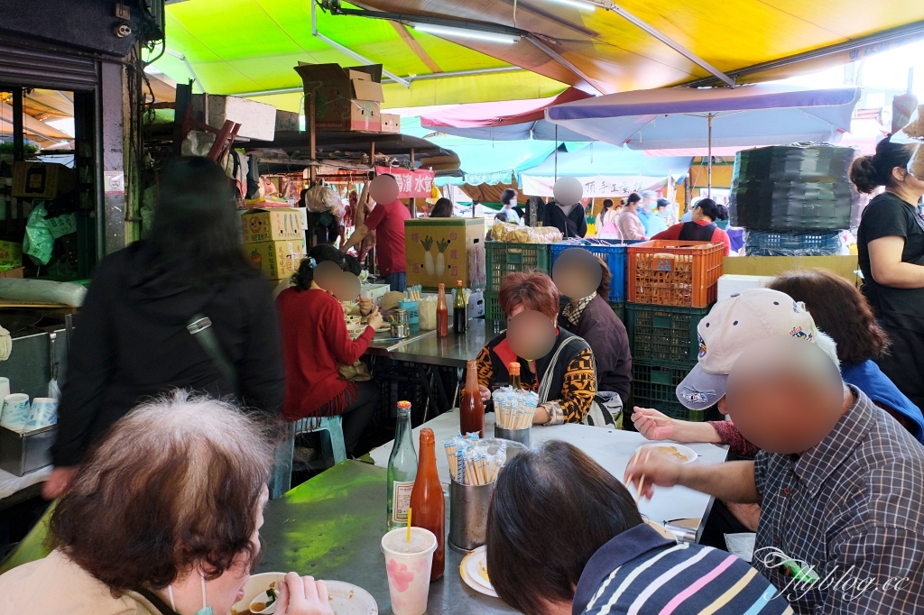 台中西屯｜阿蓮麵店．水湳市場60年美食，環境不佳餐點實在 @飛天璇的口袋