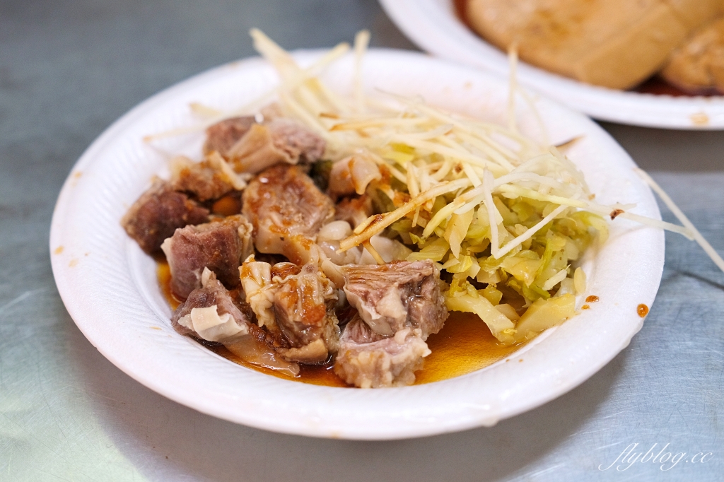 台中西屯｜阿蓮麵店．水湳市場60年美食，環境不佳餐點實在 @飛天璇的口袋