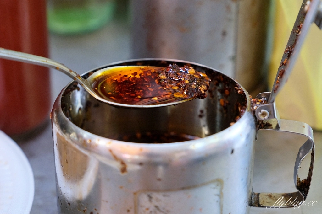 台中西屯｜阿蓮麵店．水湳市場60年美食，環境不佳餐點實在 @飛天璇的口袋
