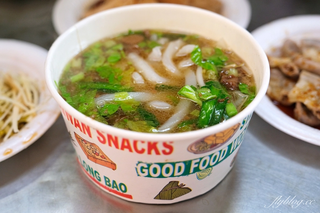 台中西屯｜阿蓮麵店．水湳市場60年美食，環境不佳餐點實在 @飛天璇的口袋