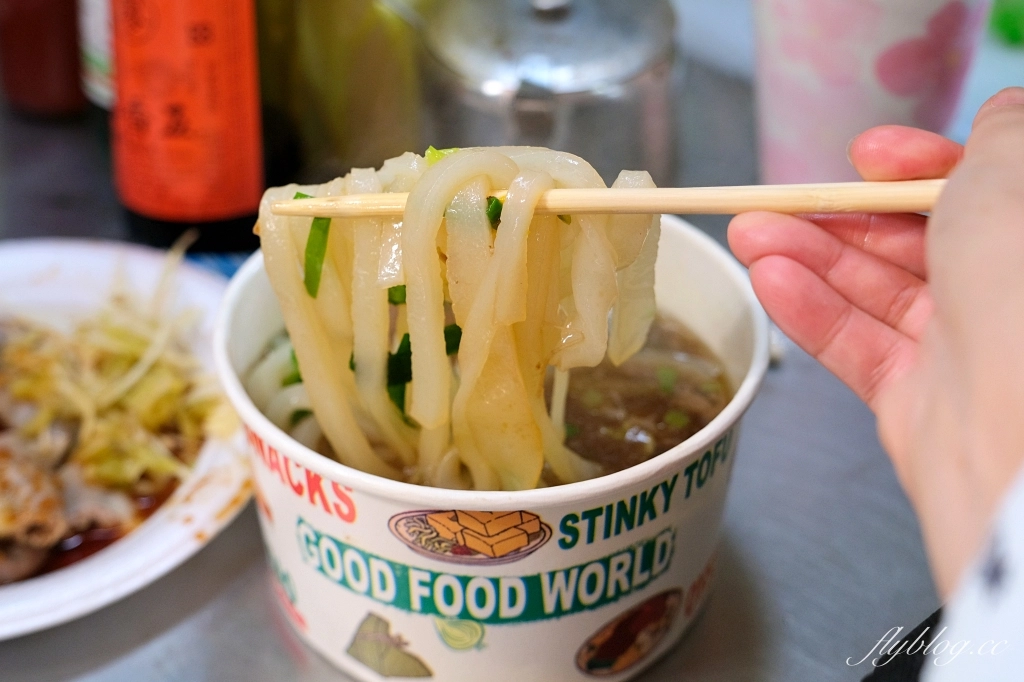 台中西屯｜阿蓮麵店．水湳市場60年美食，環境不佳餐點實在 @飛天璇的口袋
