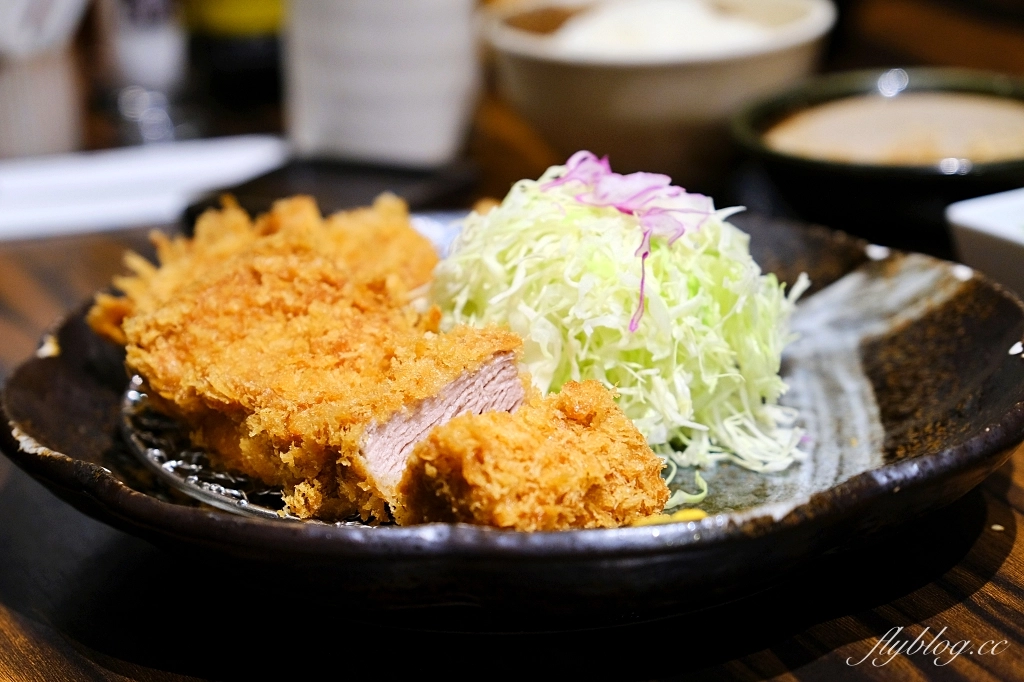 日本熊本｜勝烈亭 新市街本店．米其林指南推薦，日本百大炸豬排名店 @飛天璇的口袋