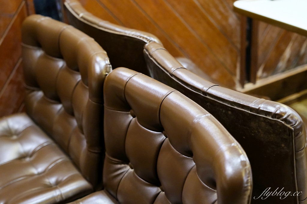 日本長崎｜珈琲富士男．長崎昭和風復古咖啡館，走過70多年歷史老店 @飛天璇的口袋