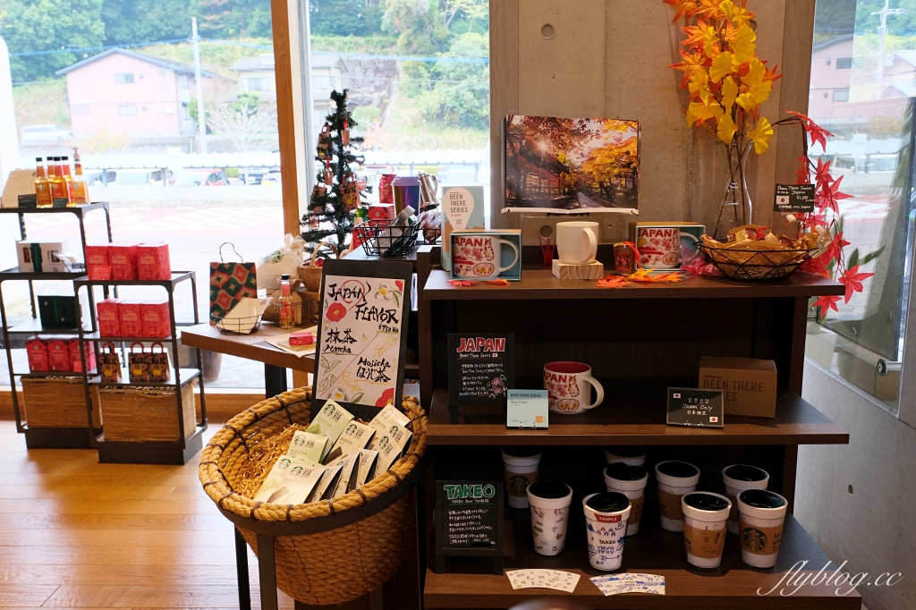 日本佐賀｜武雄市圖書館．結合星巴克和蔦屋書局，佐賀最美的圖書館 @飛天璇的口袋