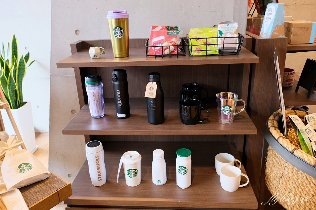 日本佐賀｜武雄市圖書館．結合星巴克和蔦屋書局，佐賀最美的圖書館 @飛天璇的口袋