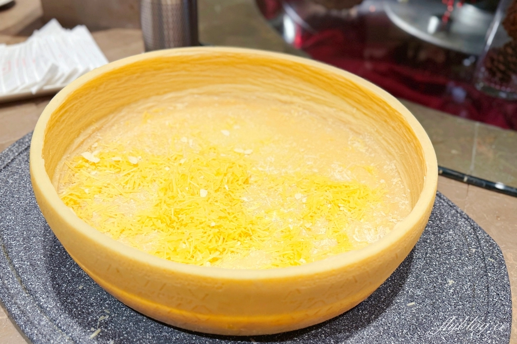 台中西屯｜Soluna 饗樂全日餐廳．台中日月千禧自助百匯吃到飽，Master卡平日2人同行65折 @飛天璇的口袋