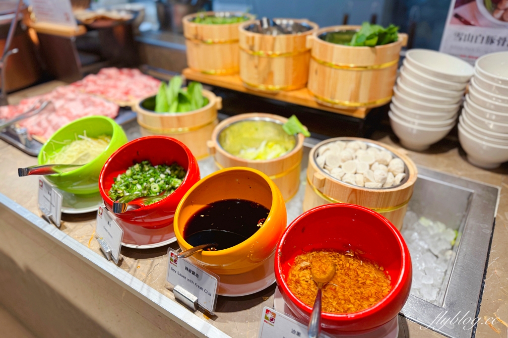 台中西屯｜Soluna 饗樂全日餐廳．台中日月千禧自助百匯吃到飽，Master卡平日2人同行65折 @飛天璇的口袋