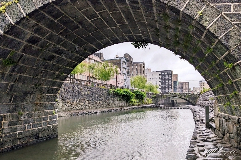 日本長崎｜眼鏡橋．日本最古老的拱形石橋．日本三大名橋尋找愛心石 @飛天璇的口袋