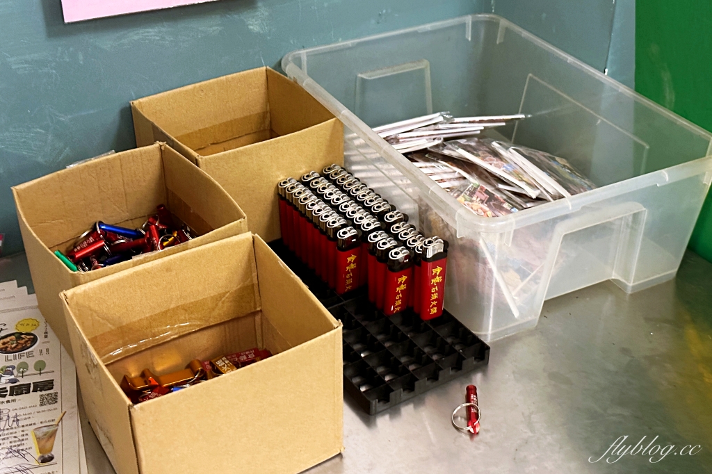 台中西區|食藝石頭火鍋民權店.超有年代感的石頭火鍋,很像在吃香港大排檔 @飛天璇的口袋 台中西區|食藝石頭火鍋民權店.超有年代感的石頭火鍋,很像在吃香港大排檔 @飛天璇的口袋