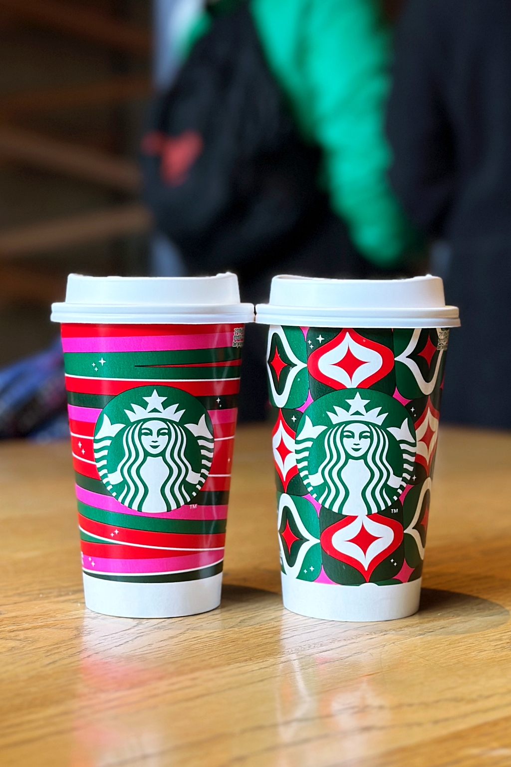 日本福岡｜星巴克太宰府天滿宮表參道店．建築大師隈研吾打造，日本特色星巴克 @飛天璇的口袋