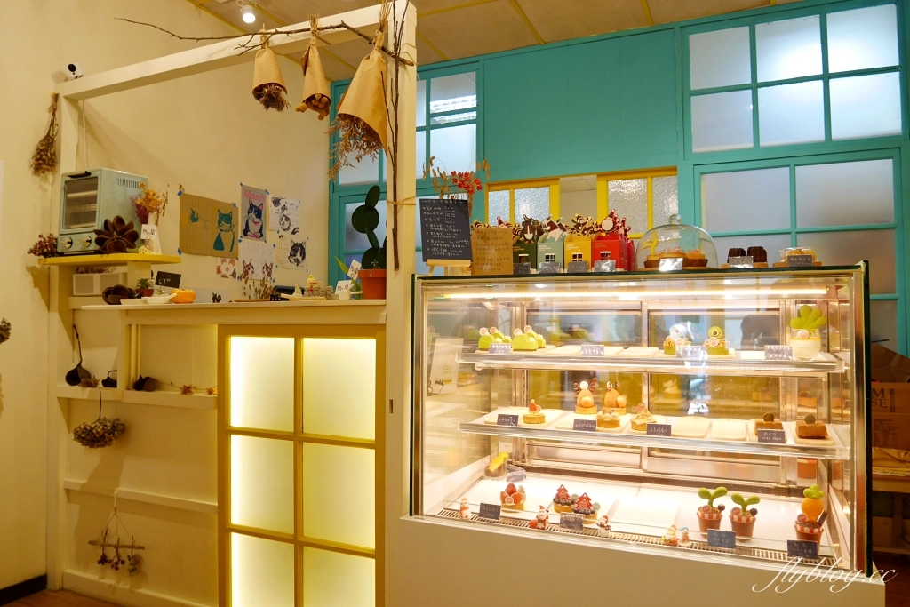 台中西區｜耕者有其甜．超萌狗狗造型甜點，季節限定草莓生日蛋糕 @飛天璇的口袋