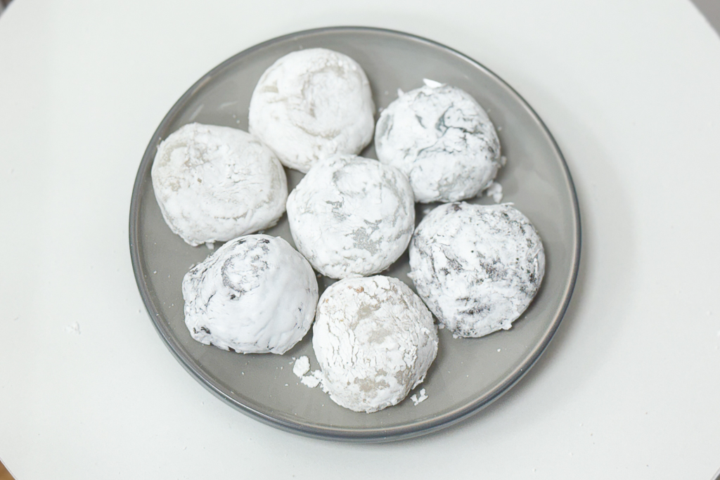 台中北屯｜洪記阿公麻糬．水湳市場擺攤到實體店面，皮薄內餡飽滿口味多 @飛天璇的口袋