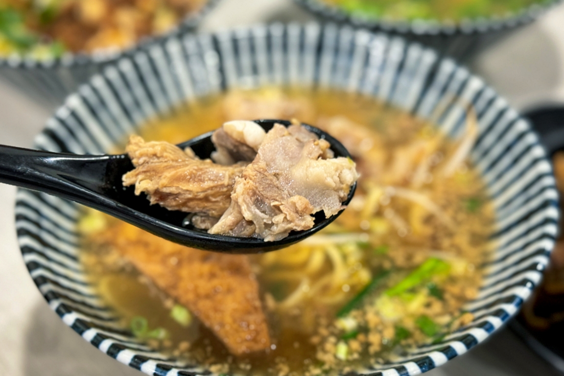 苗栗卓蘭｜立軒麵館．Google評論4.6顆星，吃得到道地客家麵和湯圓 @飛天璇的口袋