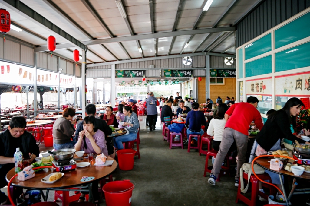 台中沙鹿｜羊博士鍋物料理．滿滿人潮像在吃流水席，清泉崗精誠羊肉爐重新開幕 @飛天璇的口袋