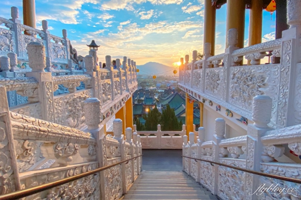 南投埔里｜寶湖宮天地堂地母廟．琉璃瓦屋簷廟宇建築，南投IG熱門打卡景點 @飛天璇的口袋