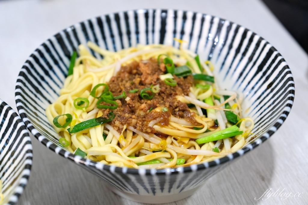 苗栗卓蘭｜立軒麵館．Google評論4.6顆星，吃得到道地客家麵和湯圓 @飛天璇的口袋