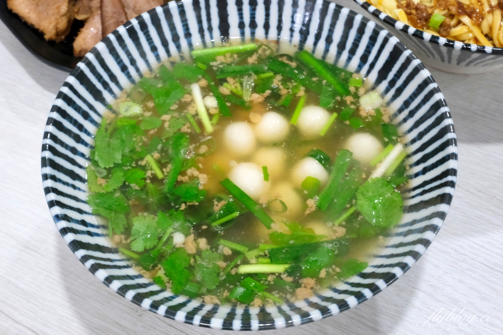 苗栗卓蘭｜立軒麵館．Google評論4.6顆星，吃得到道地客家麵和湯圓 @飛天璇的口袋