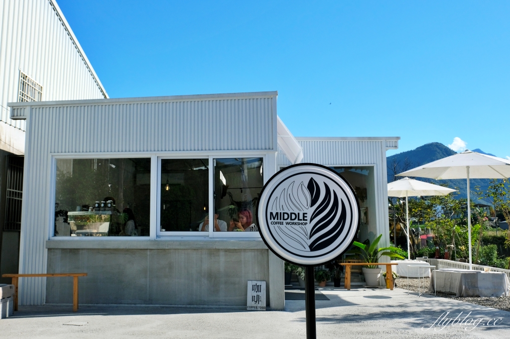 南投埔里｜寶湖宮天地堂地母廟．琉璃瓦屋簷廟宇建築，南投IG熱門打卡景點 @飛天璇的口袋