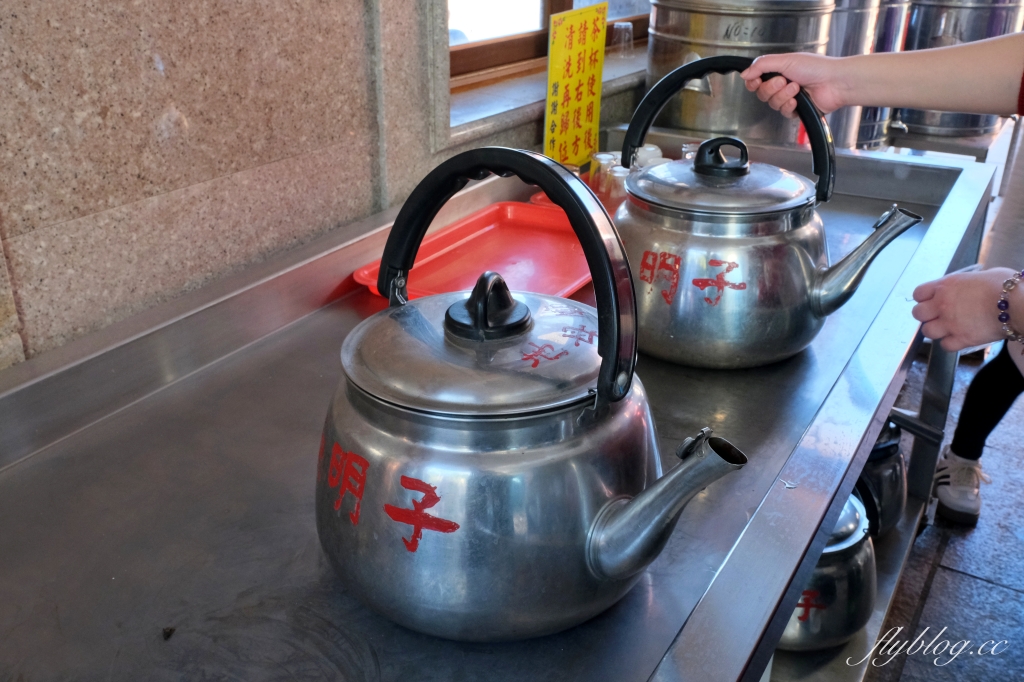 南投埔里｜寶湖宮天地堂地母廟．琉璃瓦屋簷廟宇建築，南投IG熱門打卡景點 @飛天璇的口袋