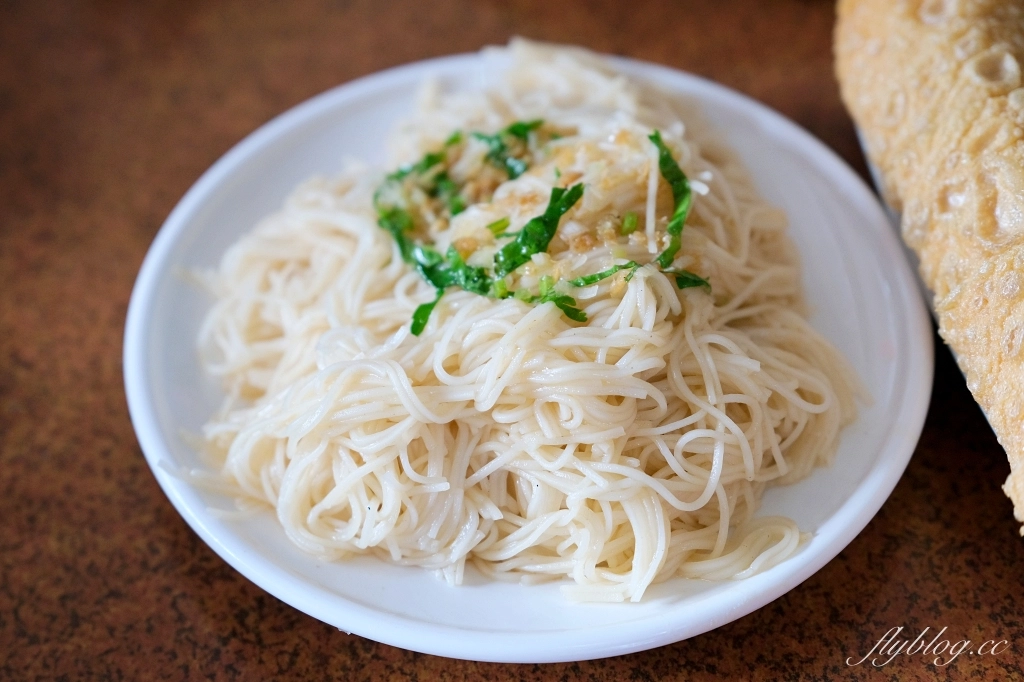 台中沙鹿｜羊博士鍋物料理．滿滿人潮像在吃流水席，清泉崗精誠羊肉爐重新開幕 @飛天璇的口袋