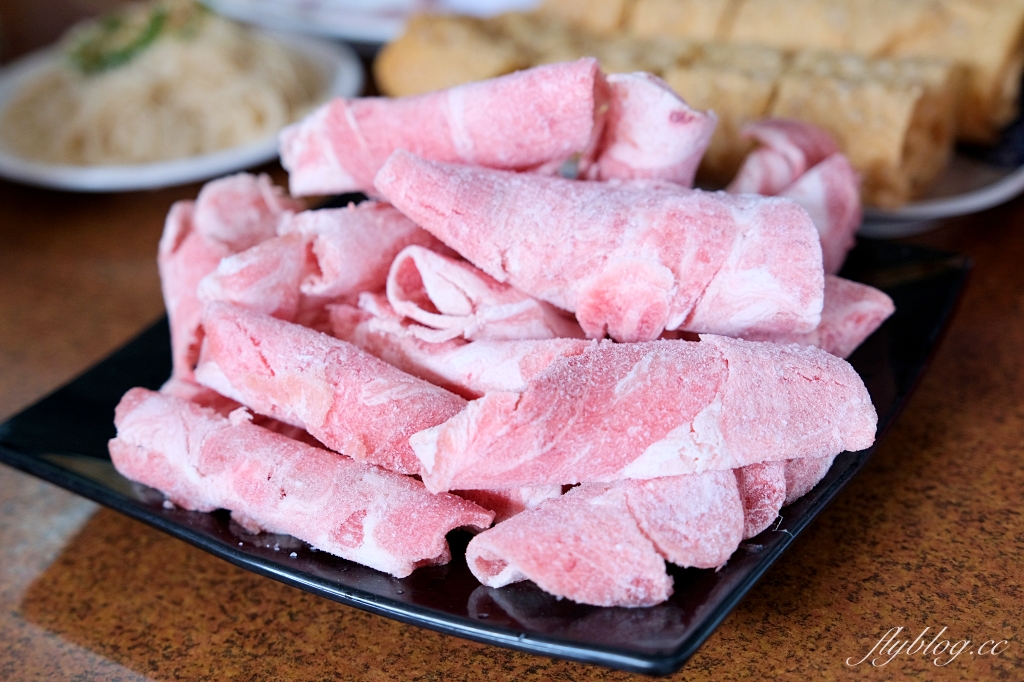 台中沙鹿｜羊博士鍋物料理．滿滿人潮像在吃流水席，清泉崗精誠羊肉爐重新開幕 @飛天璇的口袋