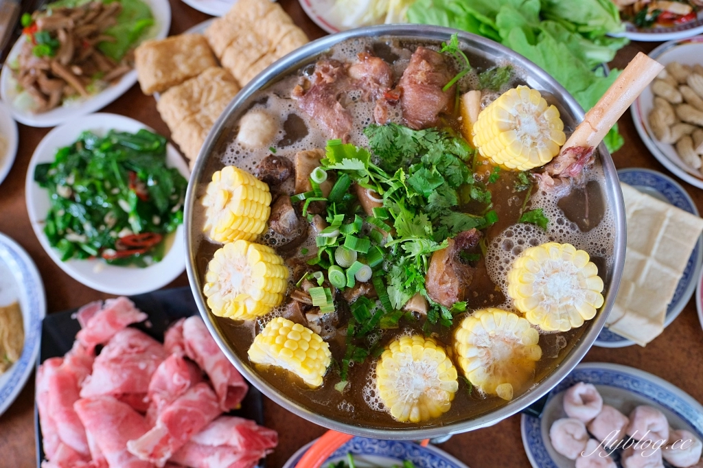 台中沙鹿｜羊博士鍋物料理．滿滿人潮像在吃流水席，清泉崗精誠羊肉爐重新開幕 @飛天璇的口袋
