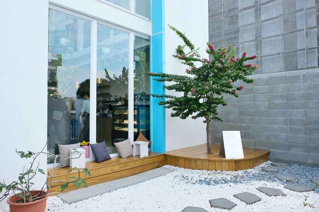 台中北屯｜All like 都好．希臘風玻璃屋手作甜點，北屯洲際棒球場重劃區咖啡館 @飛天璇的口袋