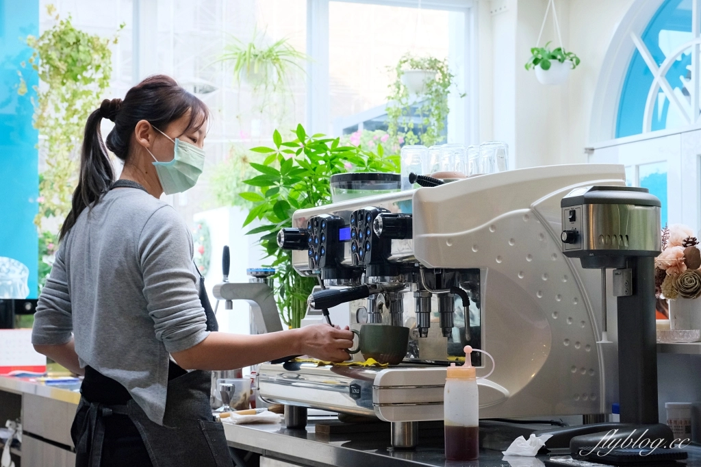 台中北屯｜All like 都好．希臘風玻璃屋手作甜點，北屯洲際棒球場重劃區咖啡館 @飛天璇的口袋