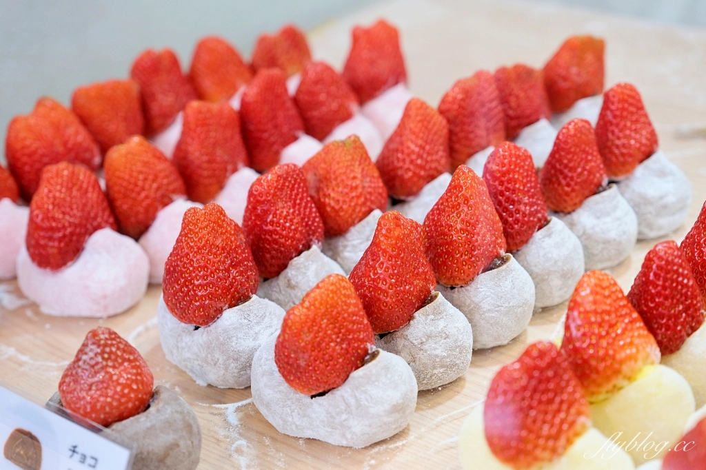 日本東京｜銀花堂 Ginkado．大顆多汁的草莓大福，淺草仲見世通打卡美食 @飛天璇的口袋