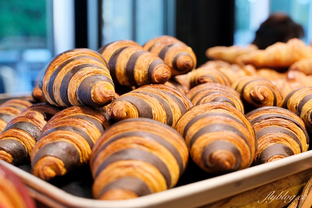 日本東京｜BOUL’ANGE新宿店．日銷2000可頌名店，口味多達80幾種 @飛天璇的口袋