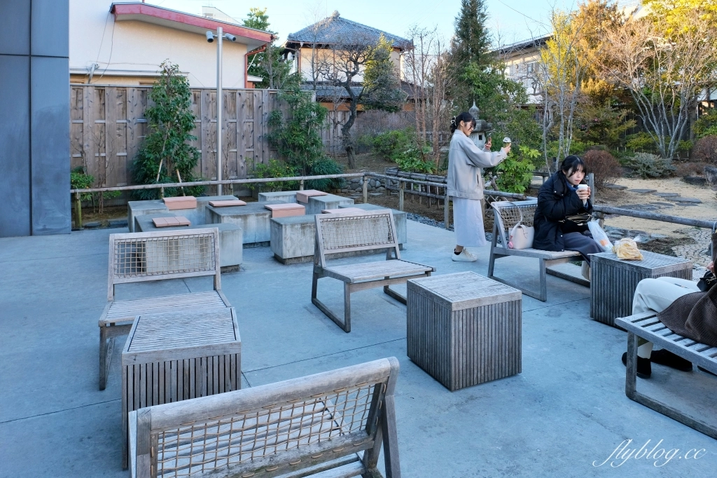 日本崎玉｜Starbucks川越鐘つき通り店．小江戶風情星巴克，川越傳統藏造建築 @飛天璇的口袋