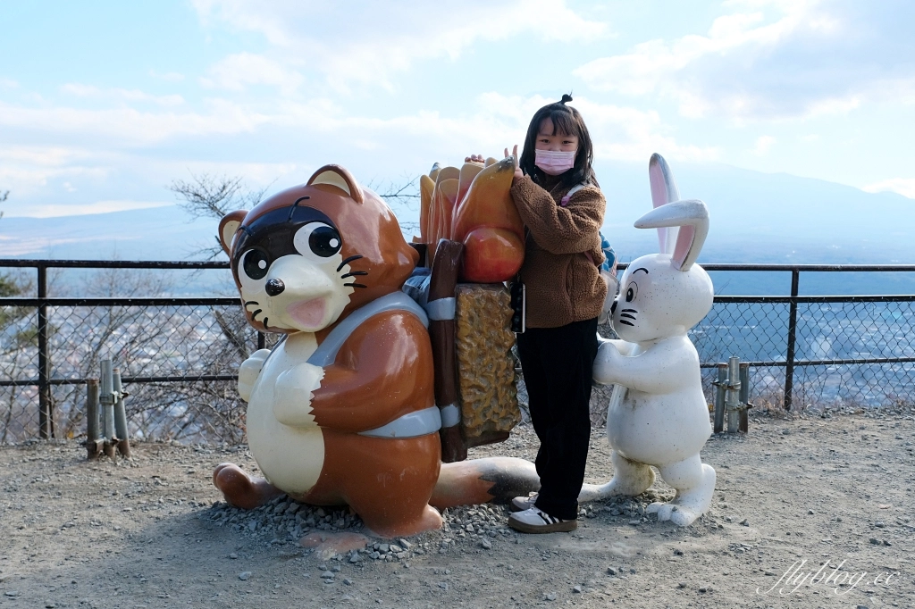日本山梨｜富士山一日遊．富士山+河口湖天上山公園纜車+忍野八海+淺間公園 (KKday東京出發) @飛天璇的口袋