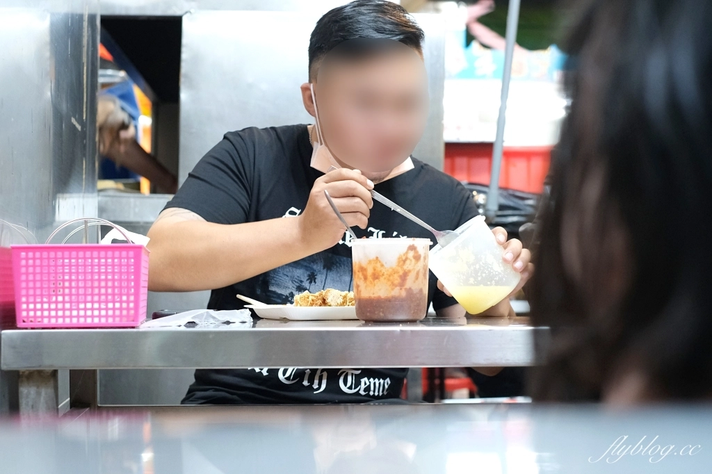 台中北區｜21臭豆腐．每天都在排隊，一中街人氣臭豆腐 @飛天璇的口袋