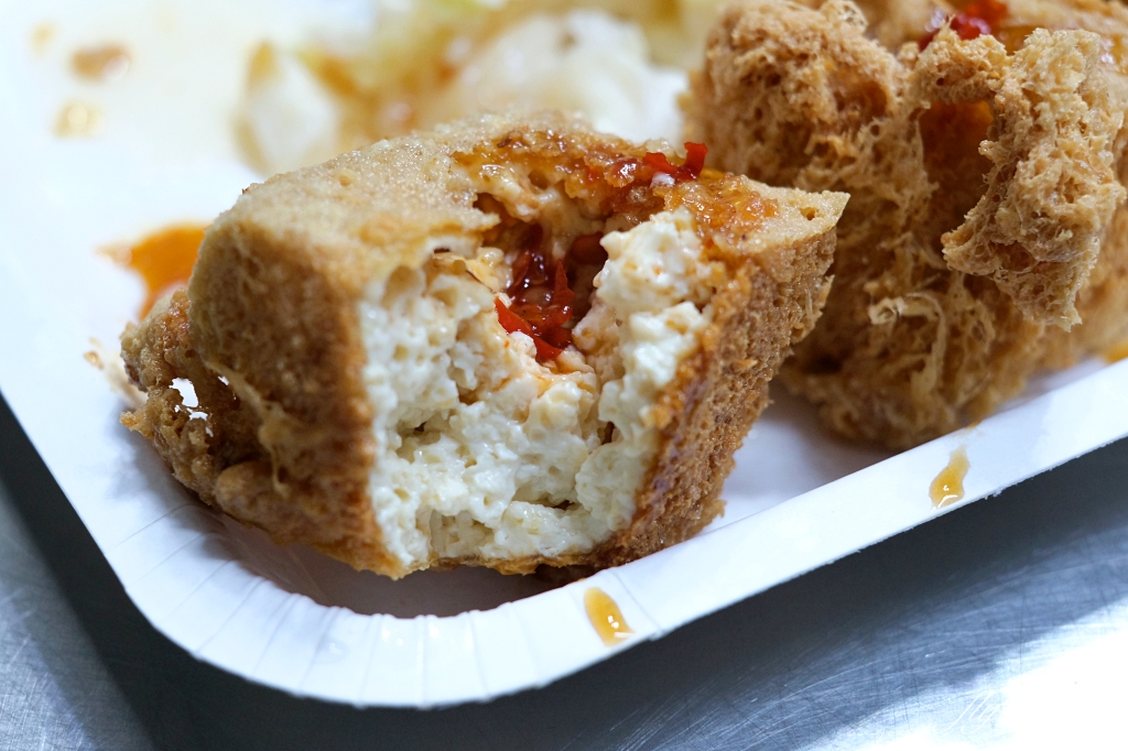 台中北區｜21臭豆腐．每天都在排隊，一中街人氣臭豆腐 @飛天璇的口袋