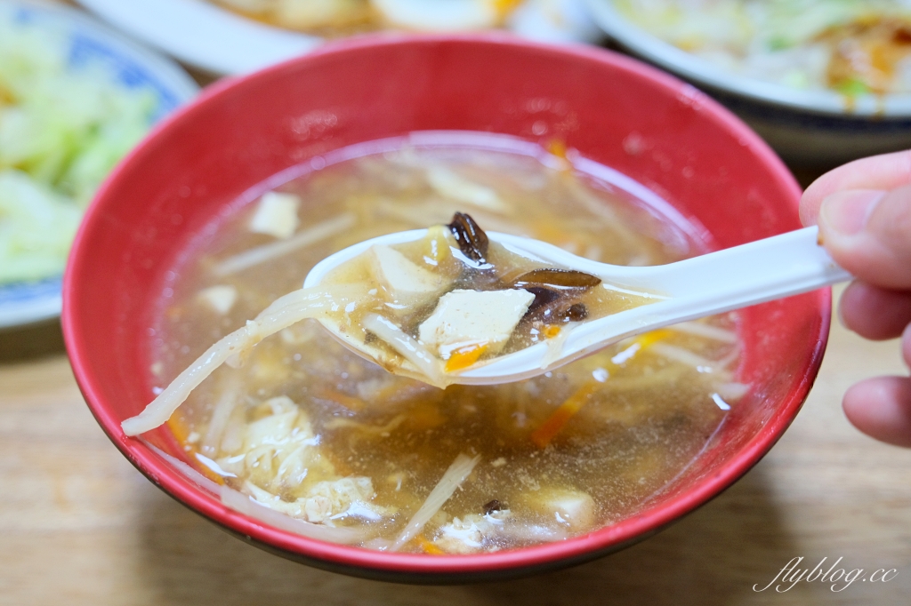 台中北區|王印製麵麻辣乾麵.一中街超人氣鐵皮屋麵攤,CP值取勝學生族的最愛 @飛天璇的口袋 台中北區|王印製麵麻辣乾麵.一中街超人氣鐵皮屋麵攤,CP值取勝學生族的最愛 @飛天璇的口袋